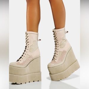NIB DollsKill Traitor Boots - Sz 6 - Sold Out